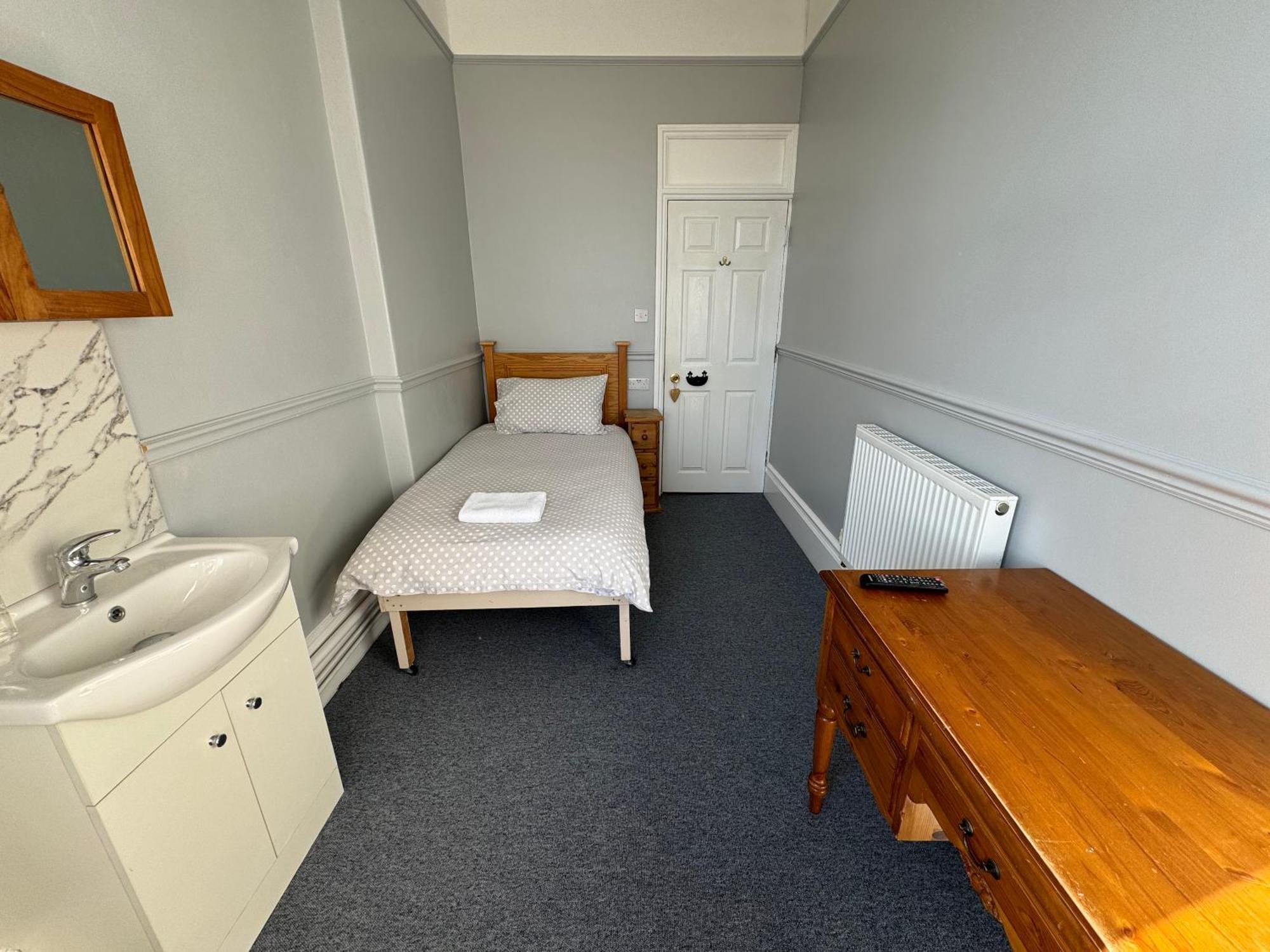 The Elms Guest House Bristol Filton エクステリア 写真